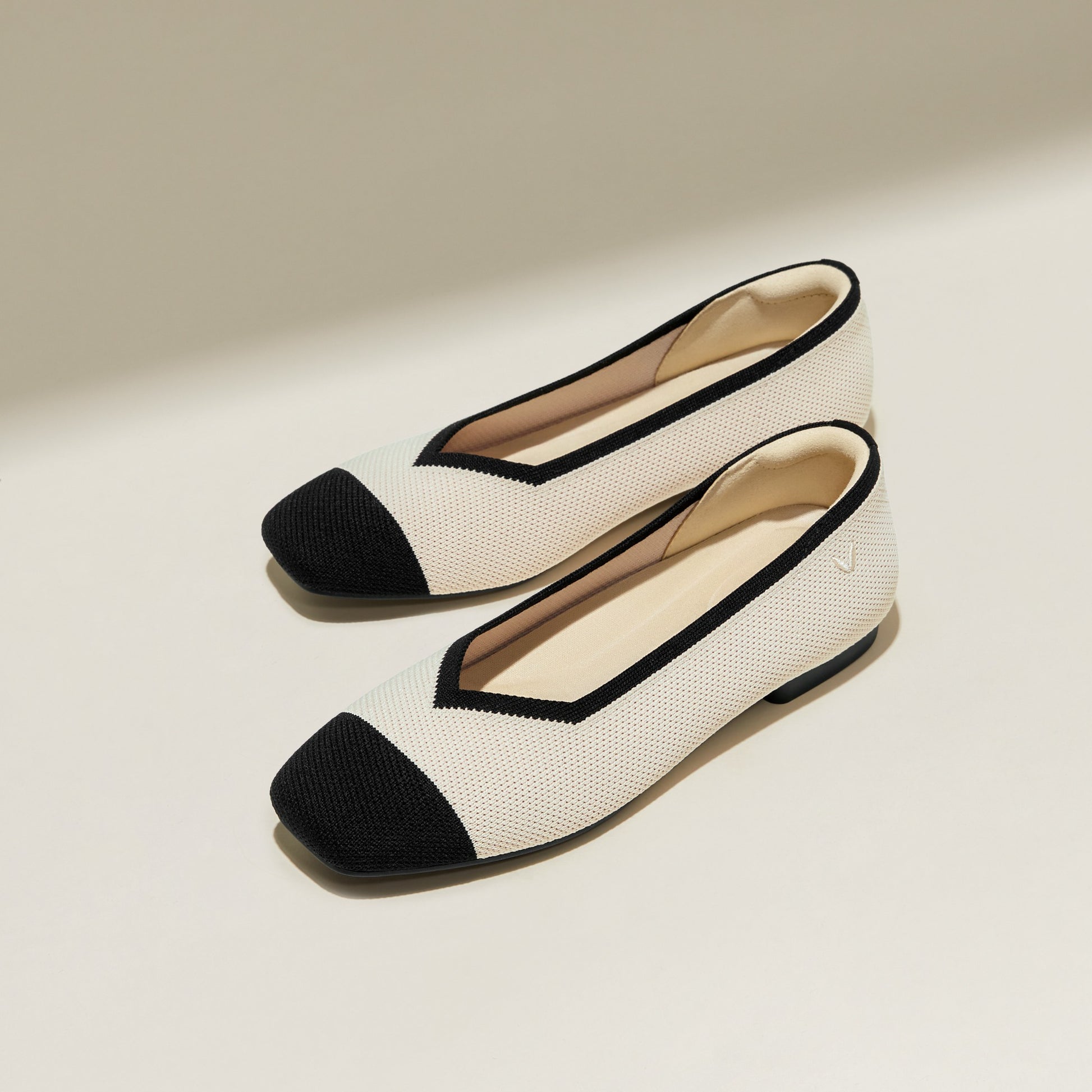 VIVAIA Margot 2.0 아이보리&블랙 제품 디테일