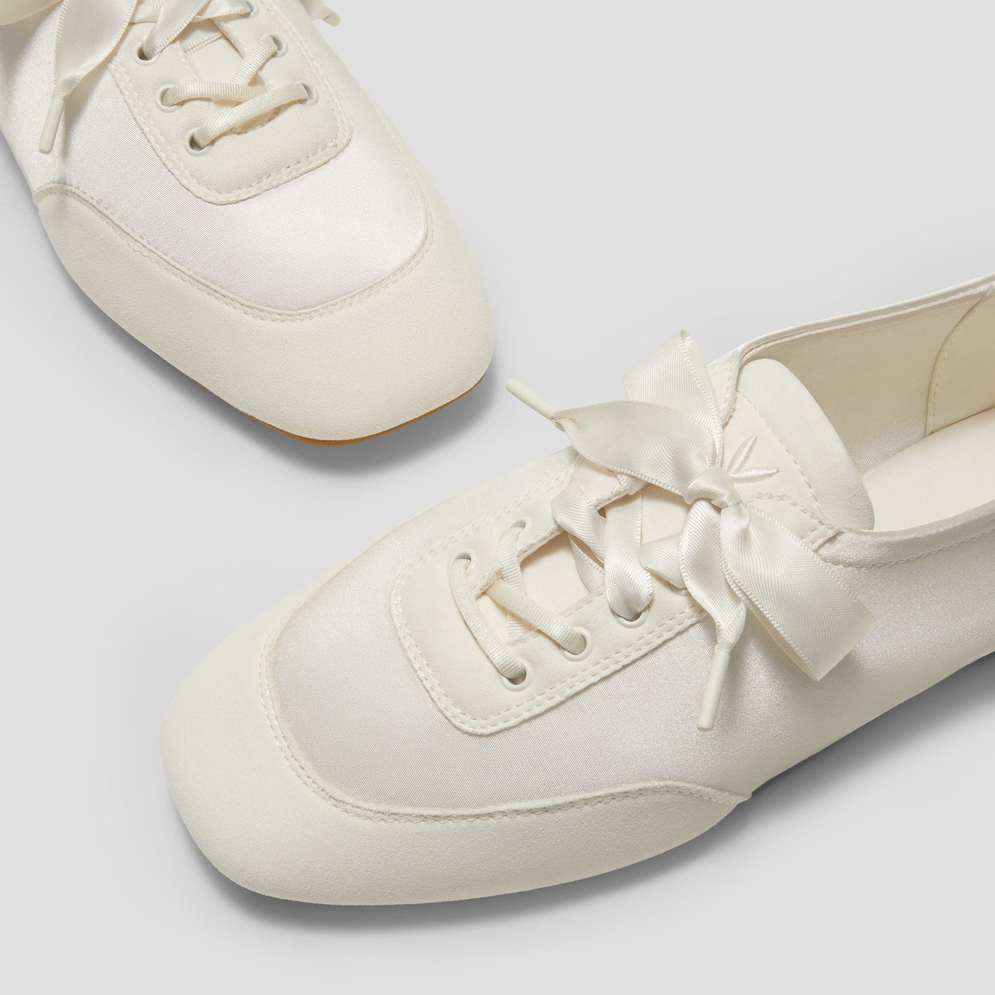 VIVAIA Cristina[Sneakerina] 크림 아이보리 제품 디테일