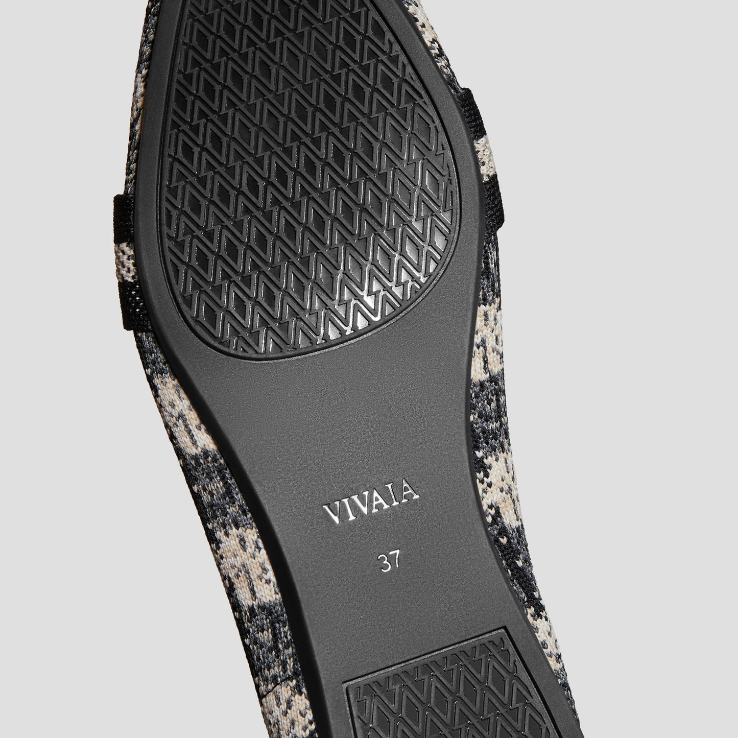 VIVAIA Michelle 2.0 블랙 울른 제품 디테일