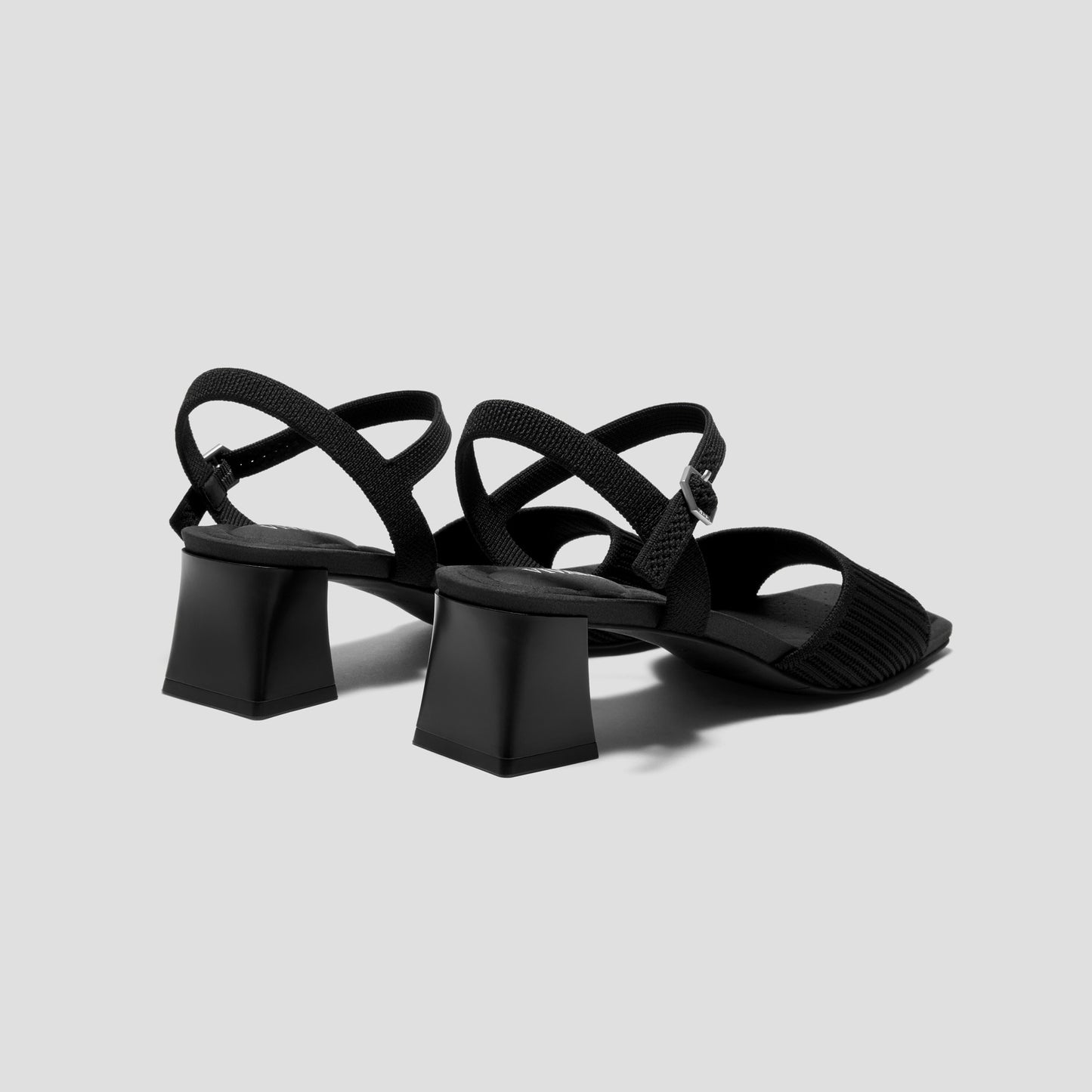AdaptAll™ 스퀘어 토 샌들 (Janine)