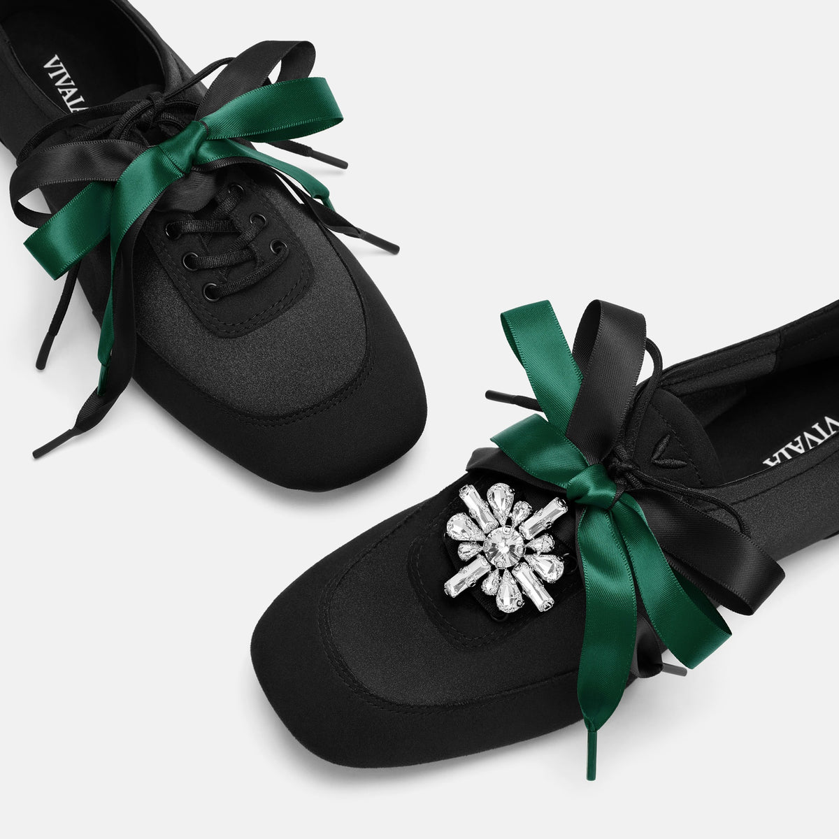 VIVAIA × NYCB 주얼스 리본 슈레이스 & 참 세트 (Seraphine)